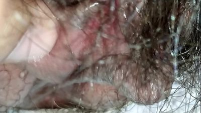 Massage âm đạo cho con em họ hư hỏng lồn thâm của mình